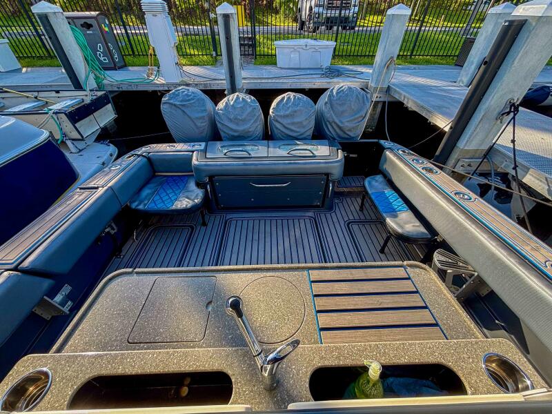 42' 2016 Hydra-Sports 4200 Siesta