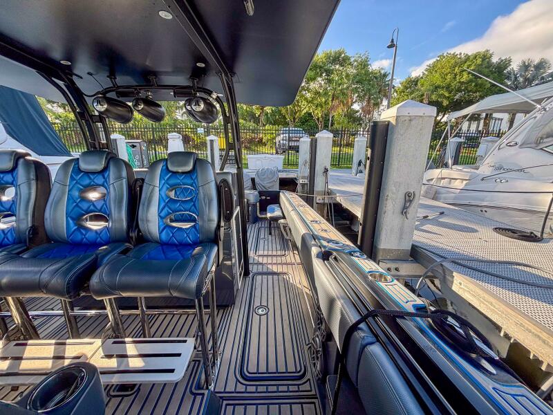 42' 2016 Hydra-Sports 4200 Siesta