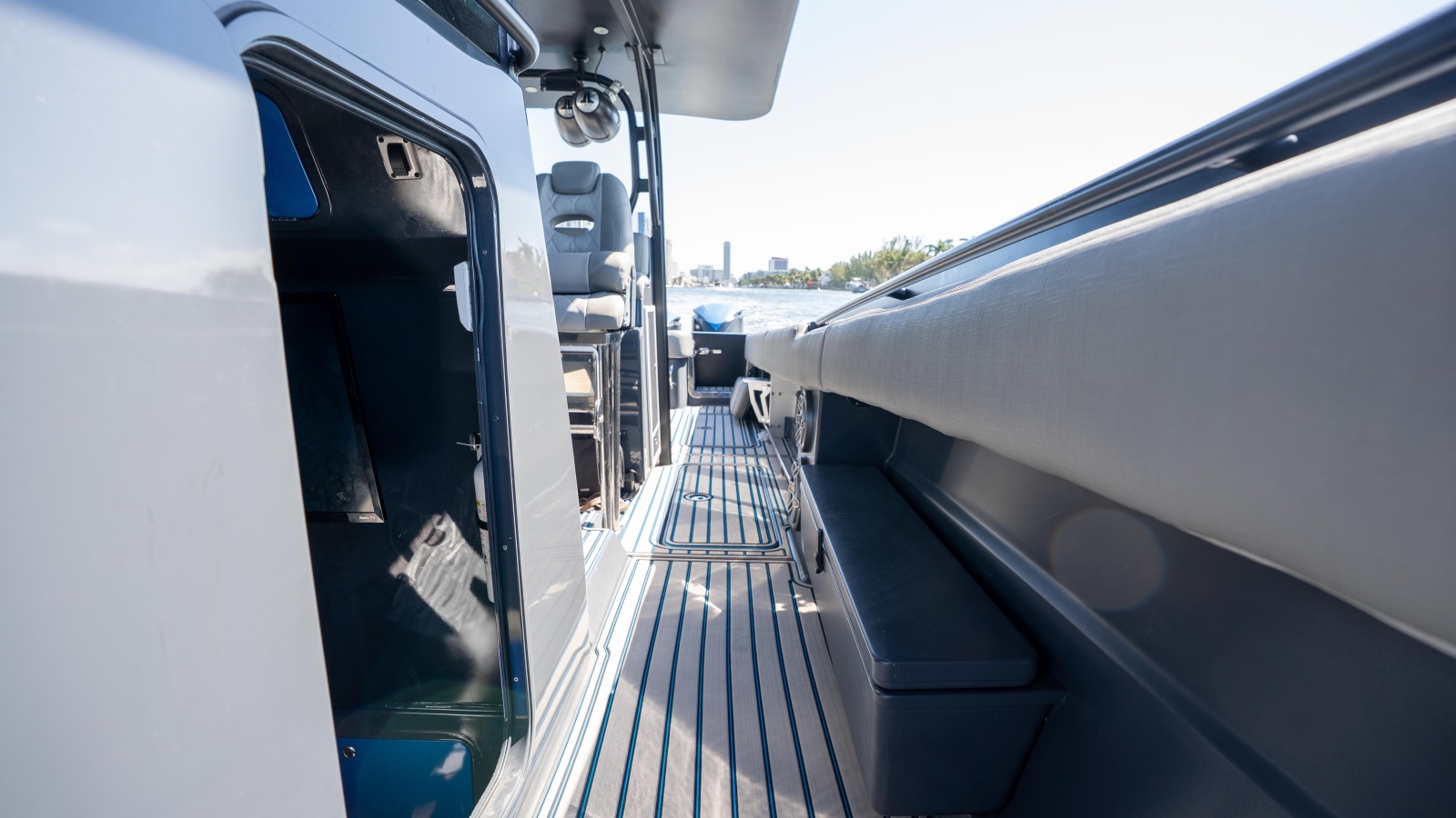 42ft Hydra Sports Yacht For Sale