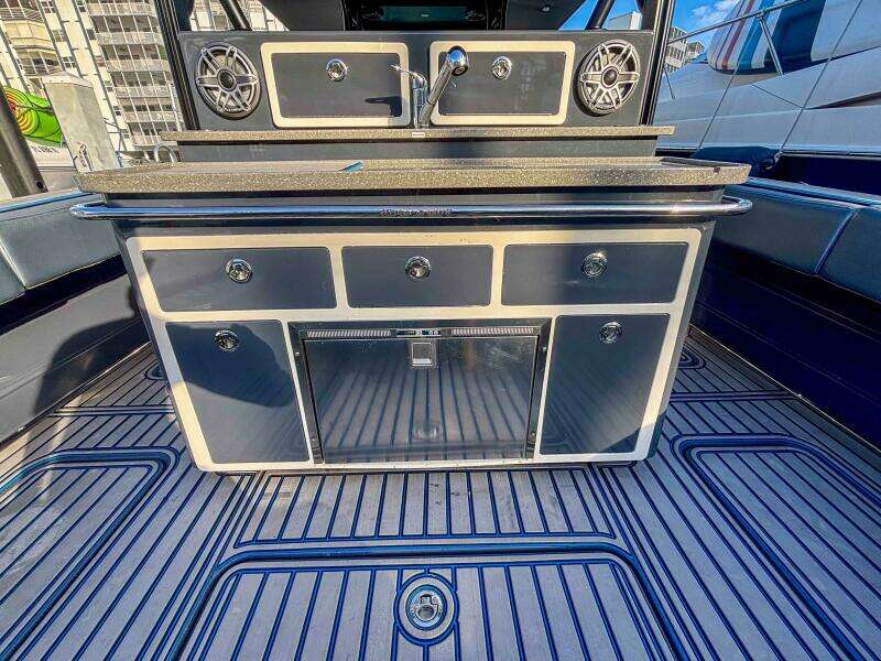 42ft Hydra Sports Yacht For Sale