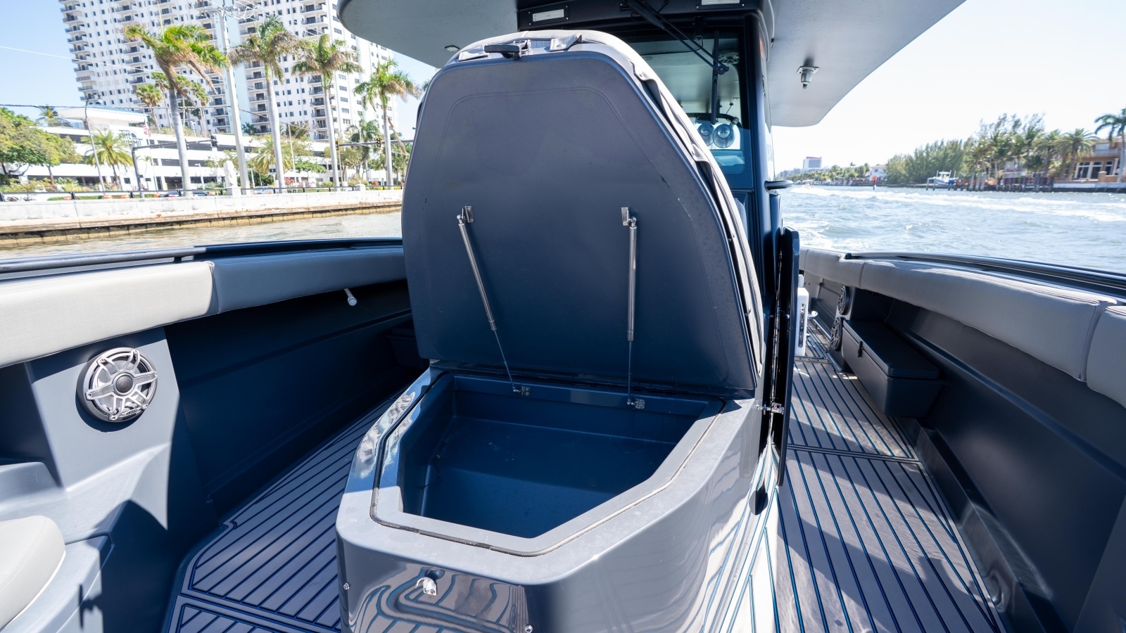 42ft Hydra Sports Yacht For Sale