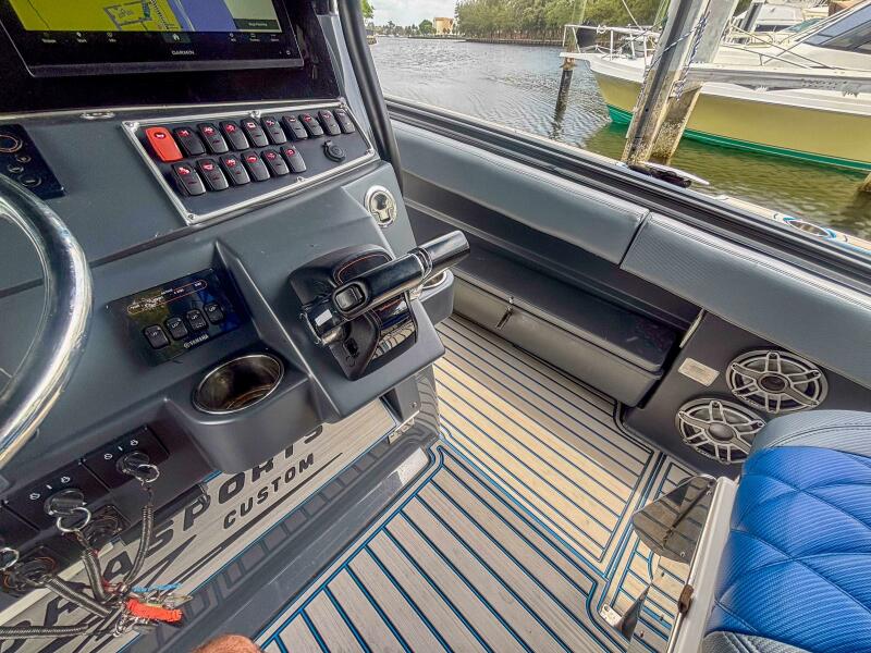 42' 2016 Hydra-Sports 4200 Siesta