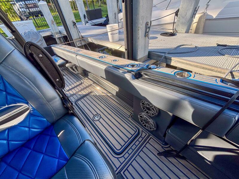 42' 2016 Hydra-Sports 4200 Siesta