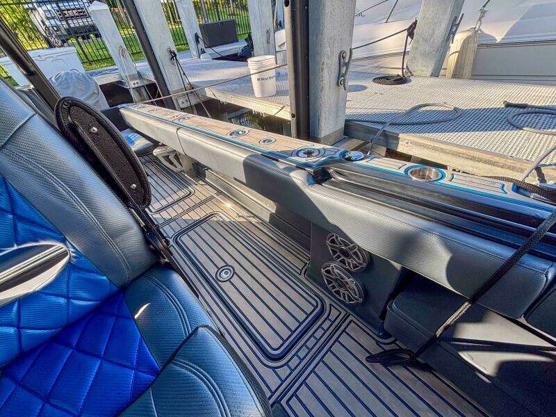 42ft Hydra Sports Yacht For Sale