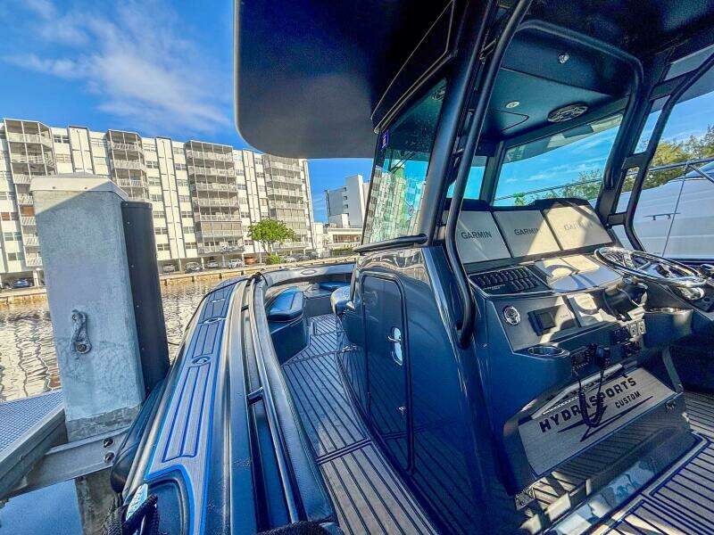 42ft Hydra Sports Yacht For Sale