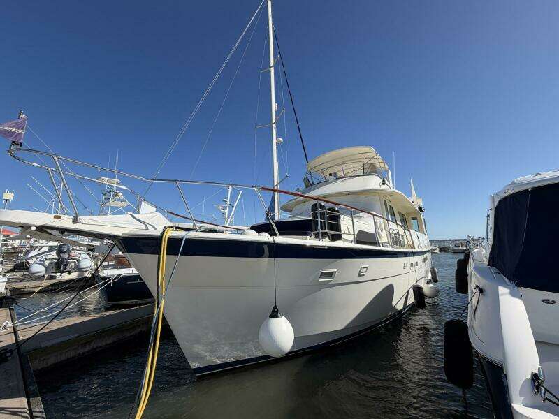 LADY RAE 58ft Hatteras Yacht For Sale