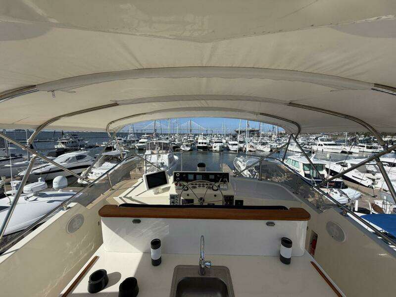 LADY RAE 58ft Hatteras Yacht For Sale