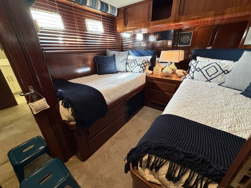 58' 1987 Hatteras Motor Yacht