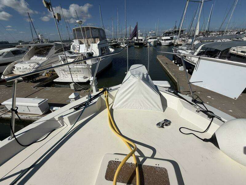 LADY RAE 58ft Hatteras Yacht For Sale