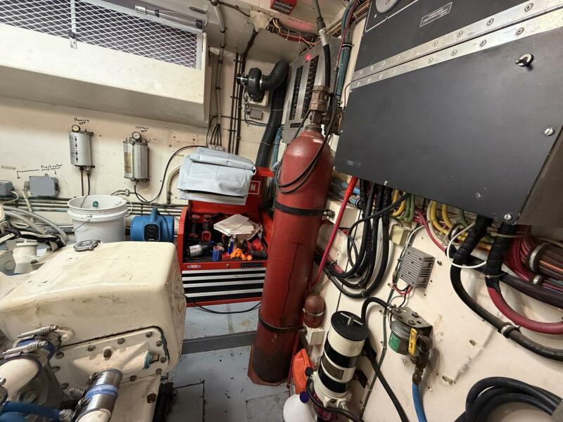 58' 1987 Hatteras Motor Yacht