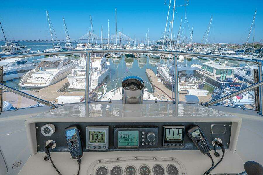 LADY RAE 58ft Hatteras Yacht For Sale