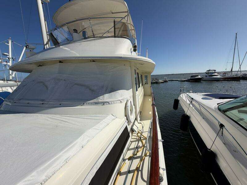 LADY RAE 58ft Hatteras Yacht For Sale