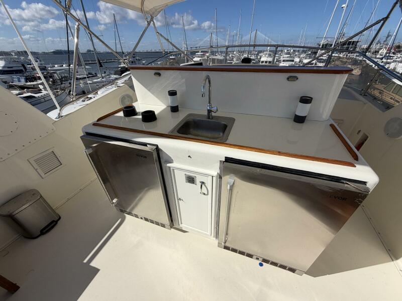 58' 1987 Hatteras Motor Yacht