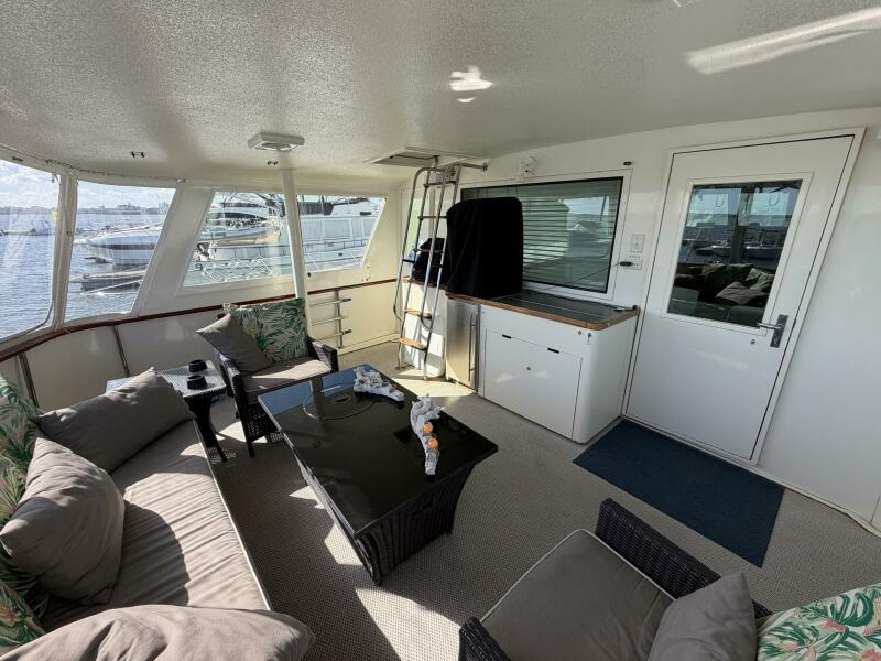 58' 1987 Hatteras Motor Yacht