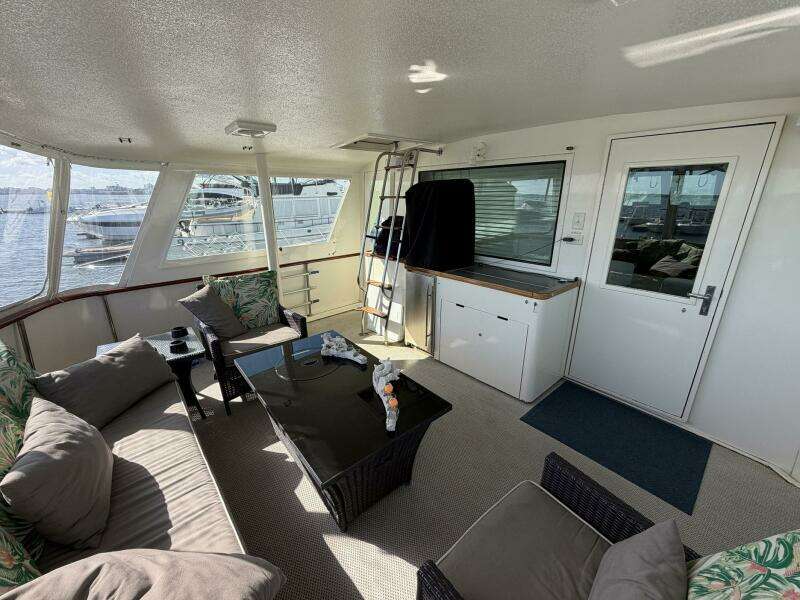 LADY RAE 58ft Hatteras Yacht For Sale