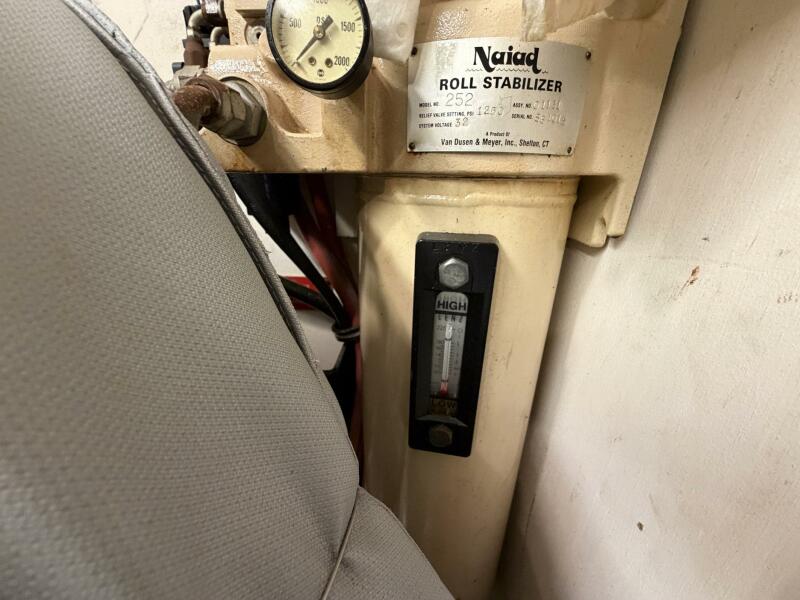 58' 1987 Hatteras Motor Yacht