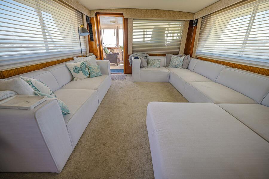 58' 1987 Hatteras Motor Yacht