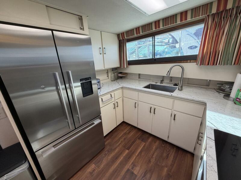 58' 1987 Hatteras Motor Yacht