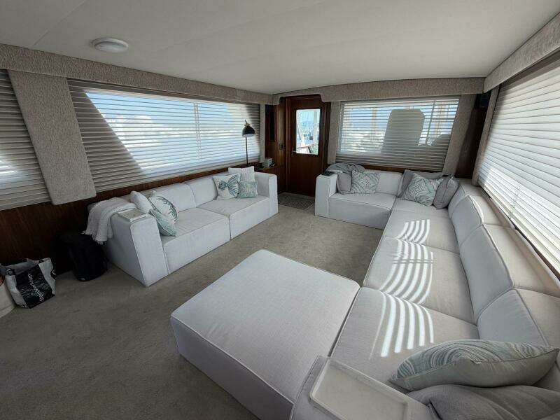 LADY RAE 58ft Hatteras Yacht For Sale