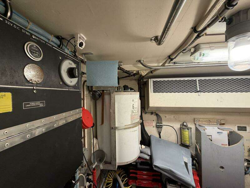 LADY RAE 58ft Hatteras Yacht For Sale