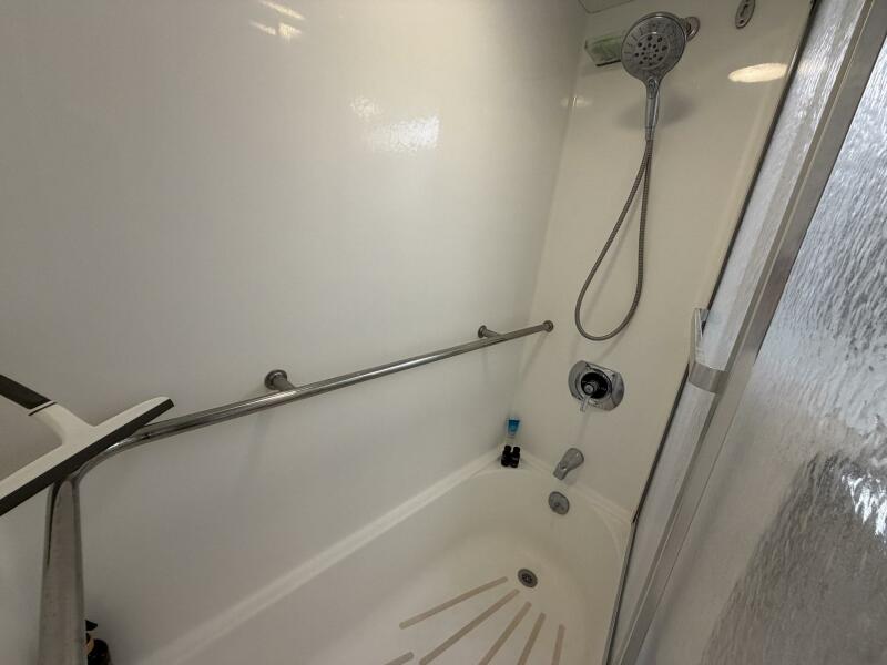 58' 1987 Hatteras Motor Yacht