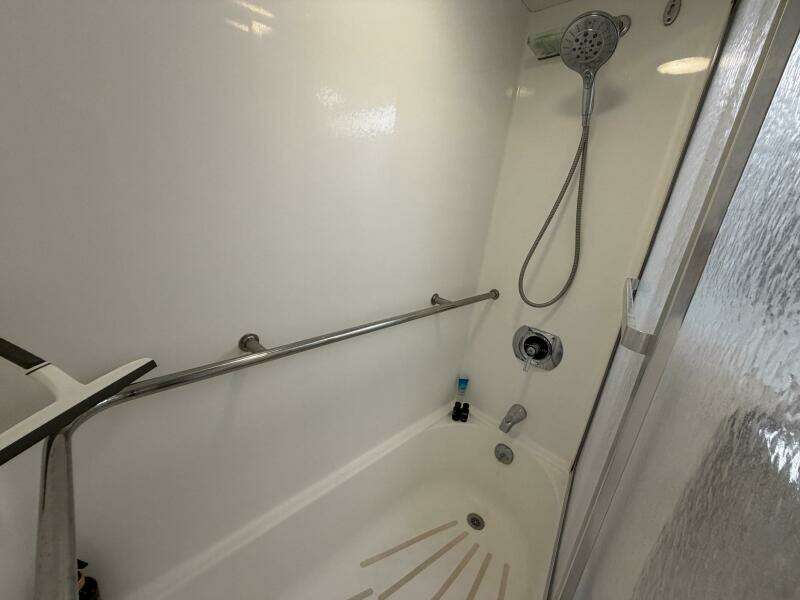 LADY RAE 58ft Hatteras Yacht For Sale