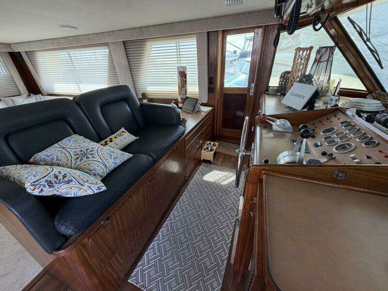 LADY RAE 58ft Hatteras Yacht For Sale