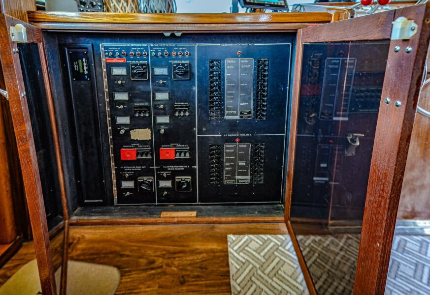 58' 1987 Hatteras Motor Yacht