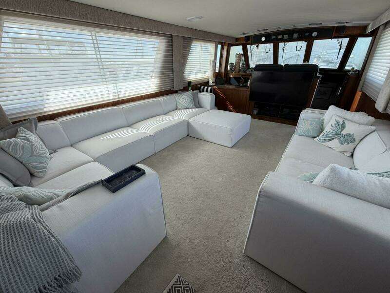 LADY RAE 58ft Hatteras Yacht For Sale