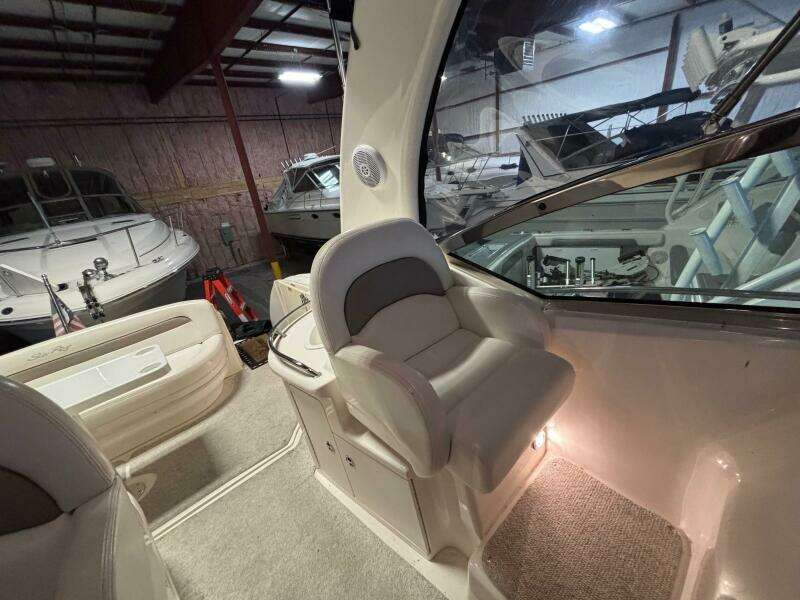 34ft Sea Ray Yacht For Sale