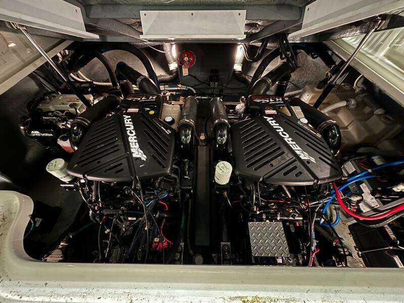 34ft Sea Ray Yacht For Sale