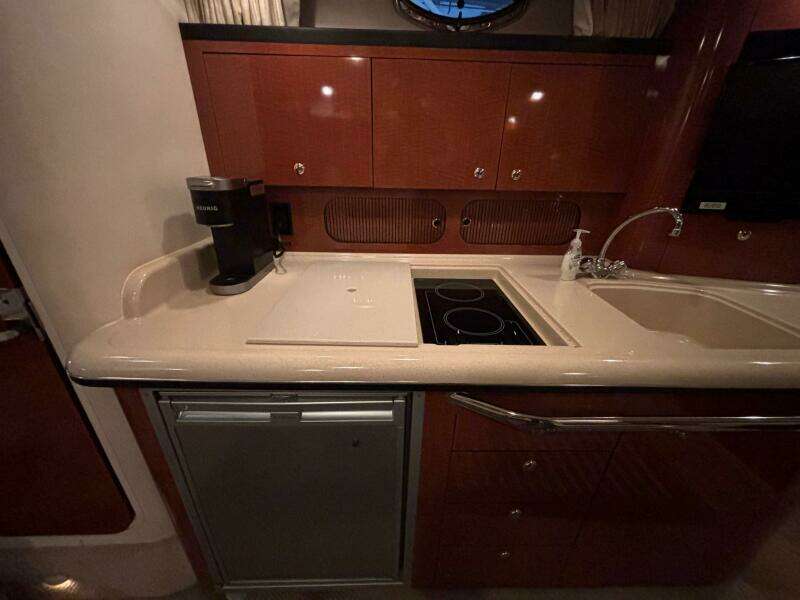 34ft Sea Ray Yacht For Sale