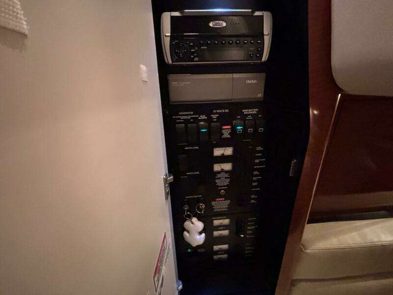 34ft Sea Ray Yacht For Sale