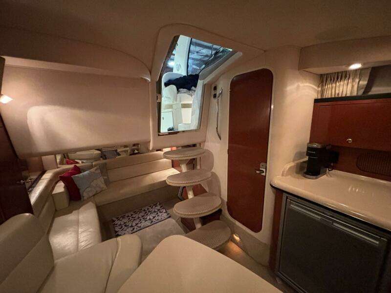 34ft Sea Ray Yacht For Sale