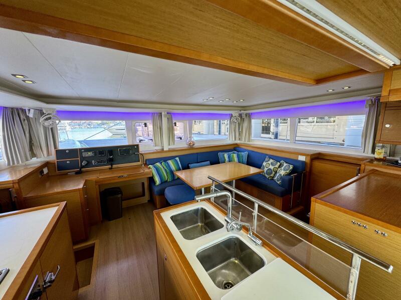 45' 2012 Lagoon 450 F