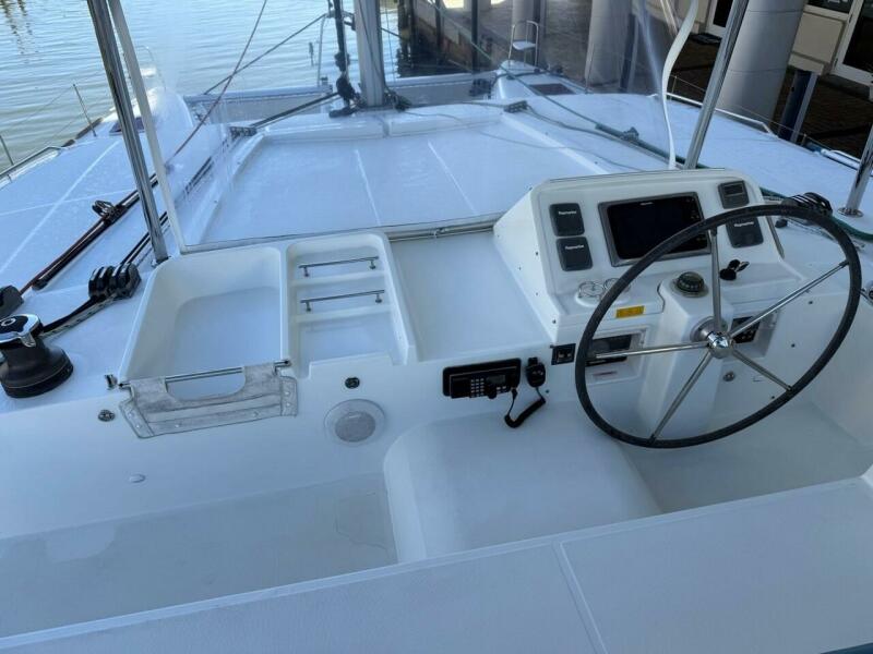 45' 2012 Lagoon 450 F