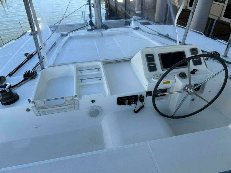 TOMCAT 45ft Lagoon Yacht For Sale