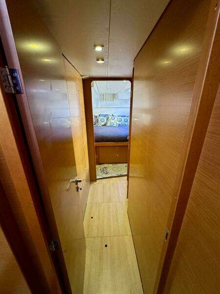 TOMCAT 45ft Lagoon Yacht For Sale