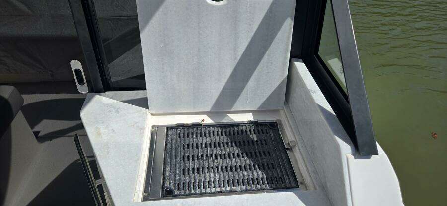 36ft Regal Yacht For Sale