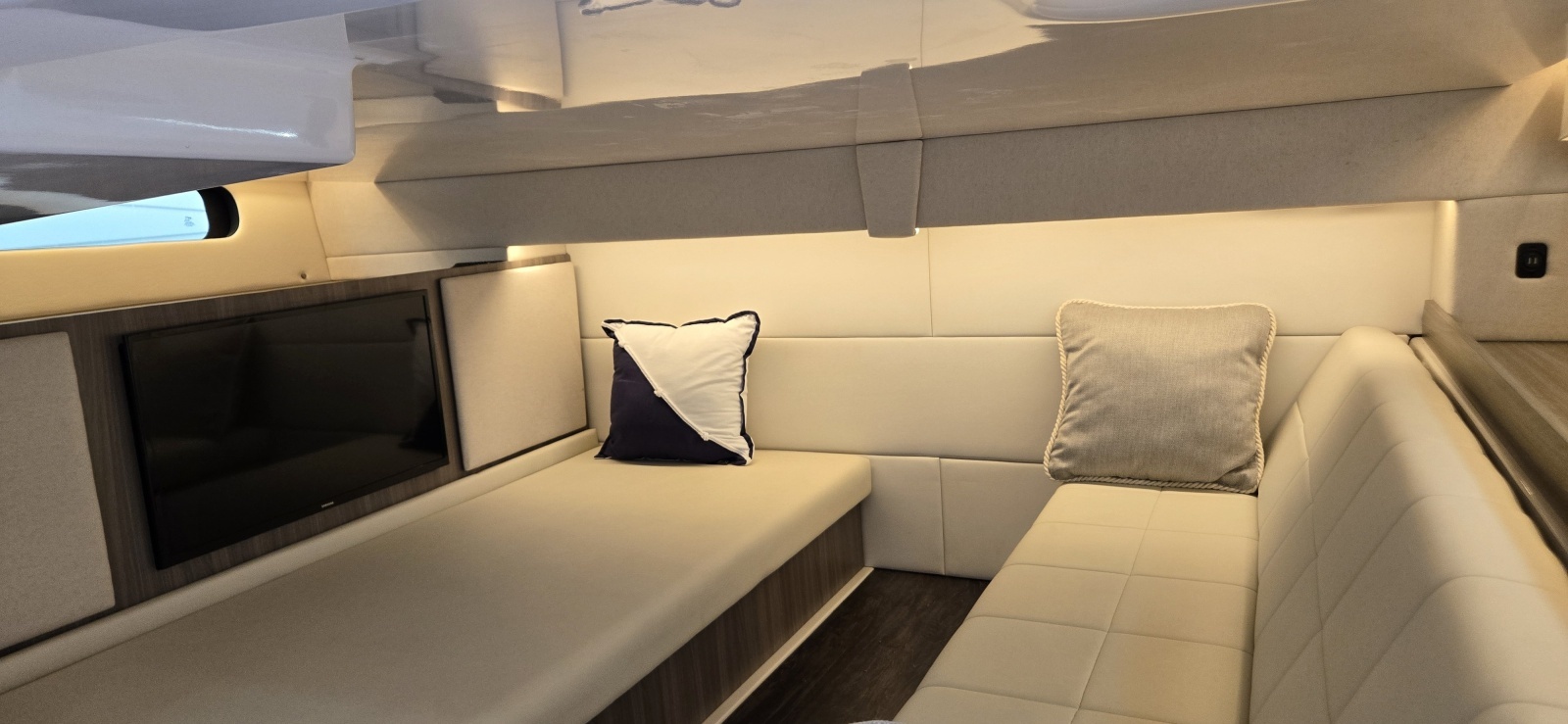 36ft Regal Yacht For Sale