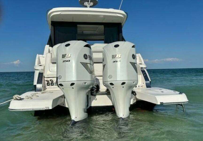 36ft Regal Yacht For Sale