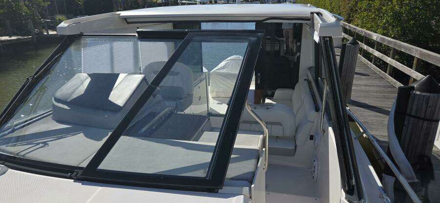 36ft Regal Yacht For Sale