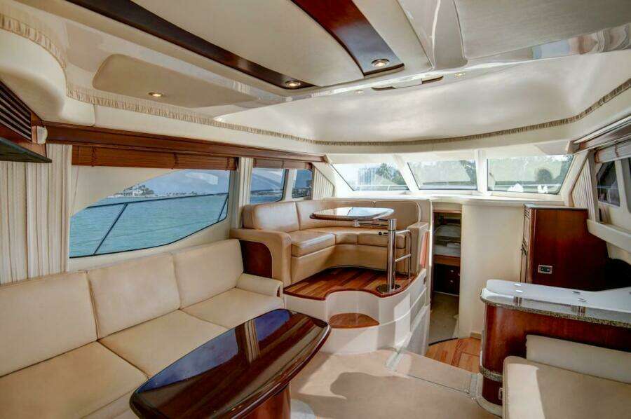 44ft Sea Ray Yacht For Sale