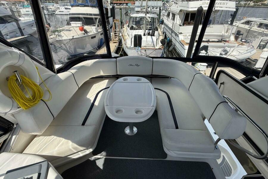 44' 2006 Sea Ray 44 Sedan Bridge