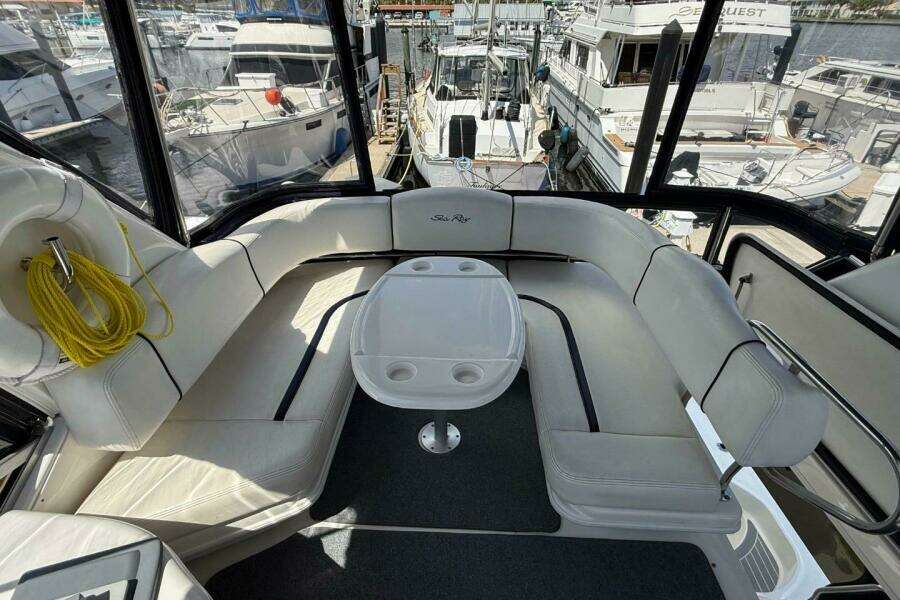 44ft Sea Ray Yacht For Sale