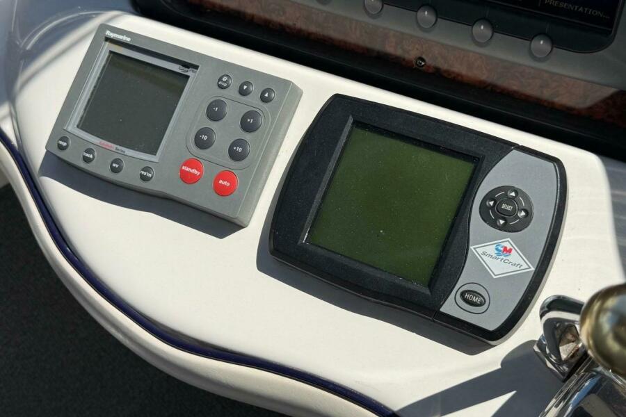 44' 2006 Sea Ray 44 Sedan Bridge