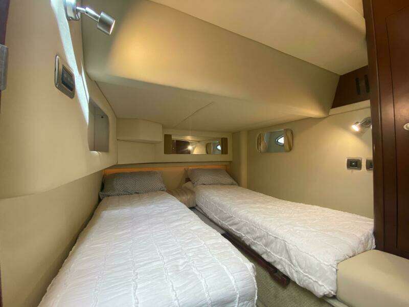 44ft Sea Ray Yacht For Sale