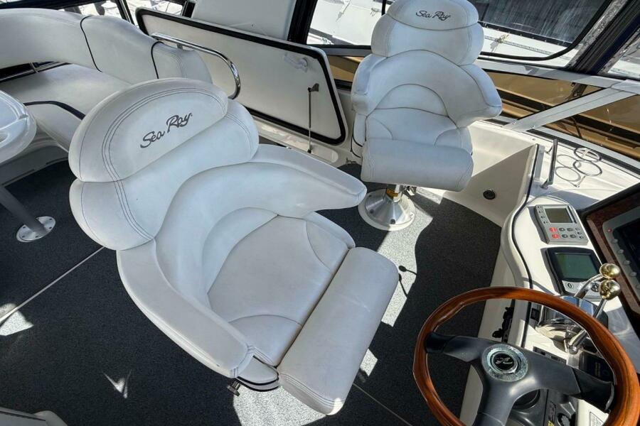 44' 2006 Sea Ray 44 Sedan Bridge