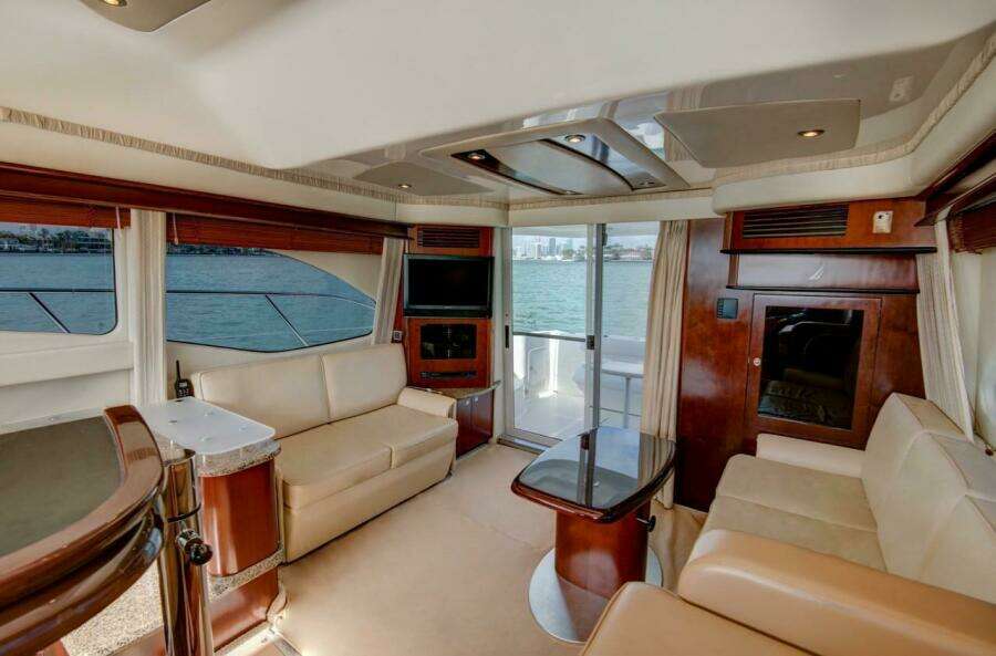 44ft Sea Ray Yacht For Sale