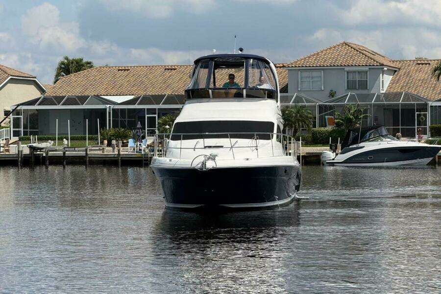 44ft Sea Ray Yacht For Sale